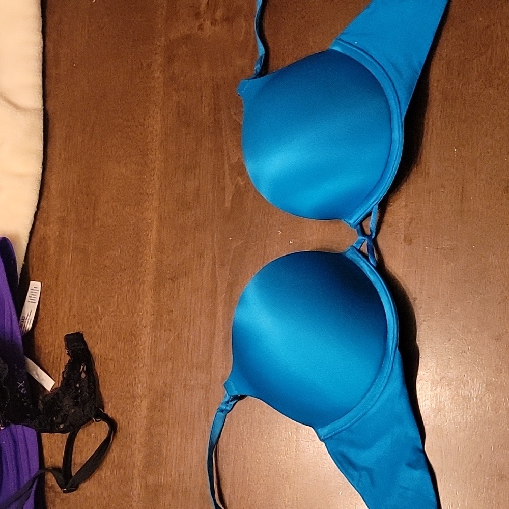 Victoria's Secret Blue Bra